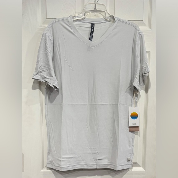 Vuori Men's Medium Strato Tech V-Neck Tee Frost Grey Heather NWT Performance